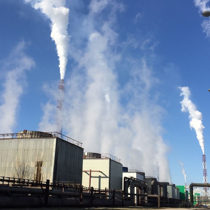 несколько градирен в ряд